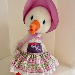 Vintage 90s Mother Goose White Plush Commonwealth Toy Bonnet Apron EASTER GIFT